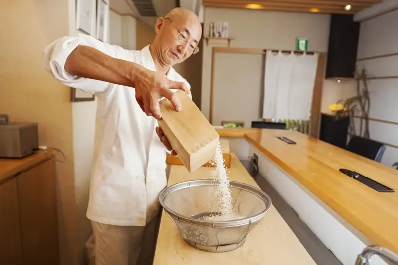 Najczęstsze błędy przy przygotowywaniu ryżu do sushi